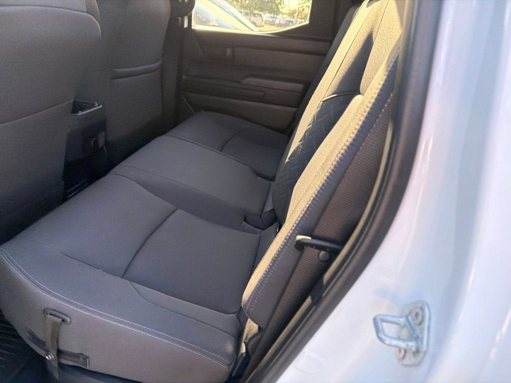2024 Toyota Tacoma 4WD SR5