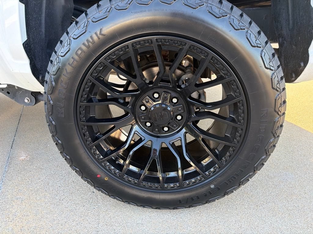 2024 Toyota Tacoma 4WD SR5
