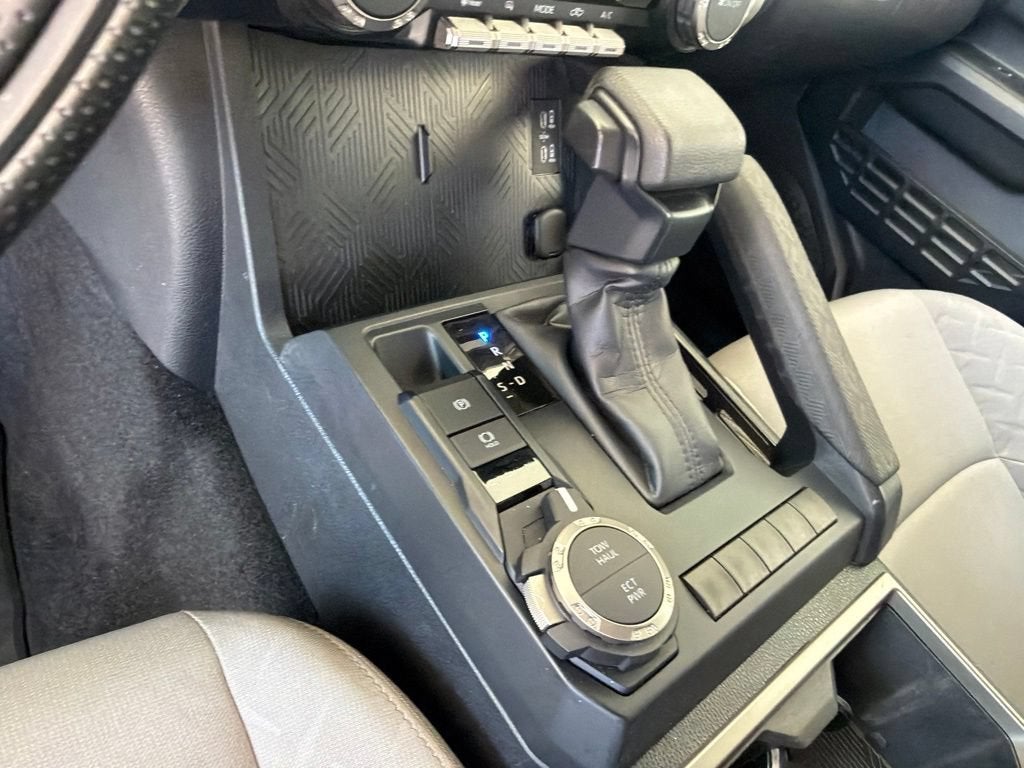 2024 Toyota Tacoma 4WD SR5