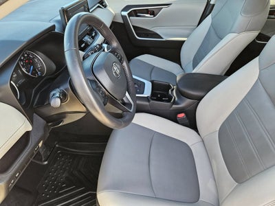 2022 Toyota RAV4 Hybrid XLE Premium