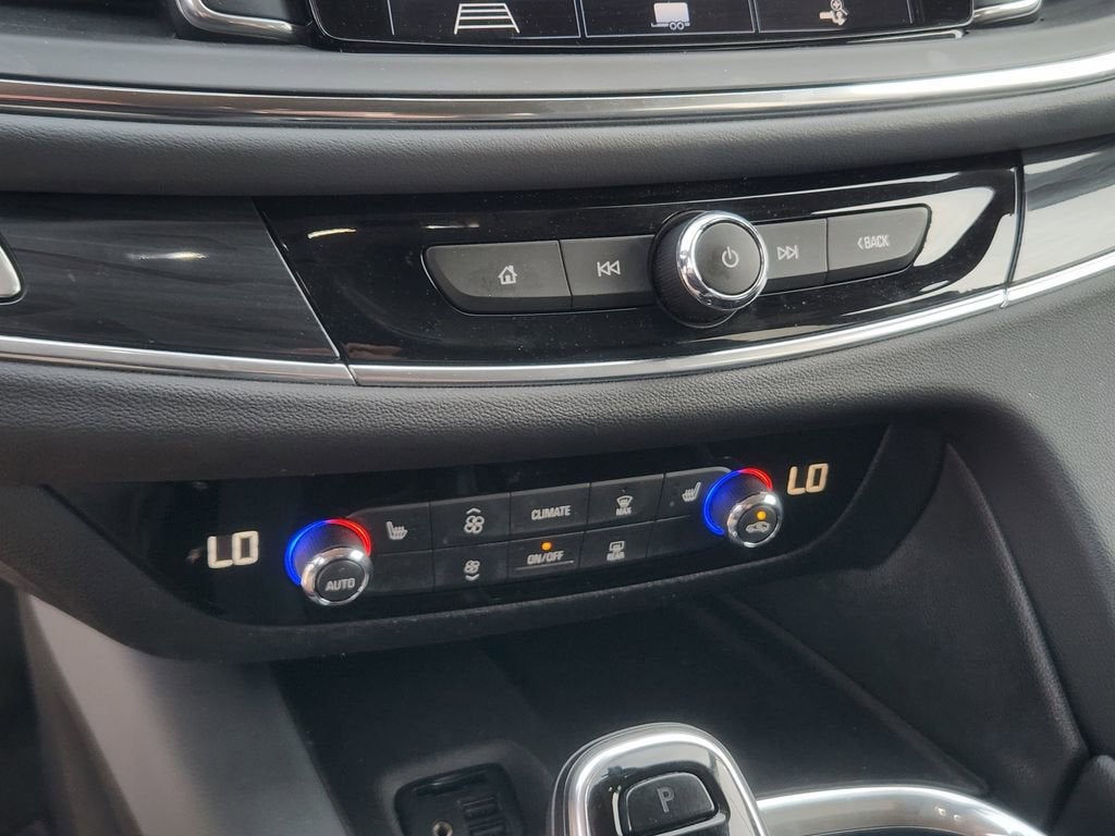 2020 Buick Enclave Essence