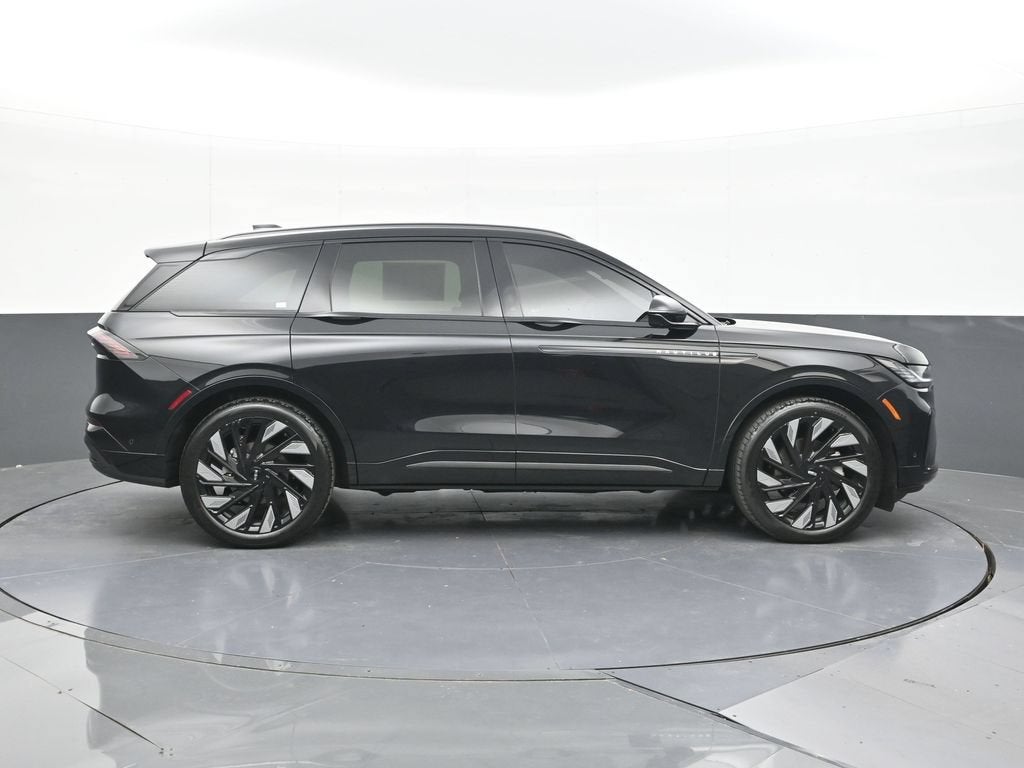 2024 Lincoln Nautilus Reserve