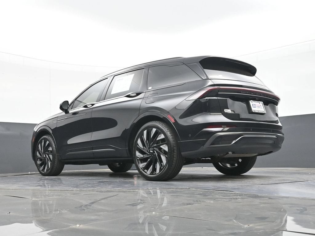 2024 Lincoln Nautilus Reserve