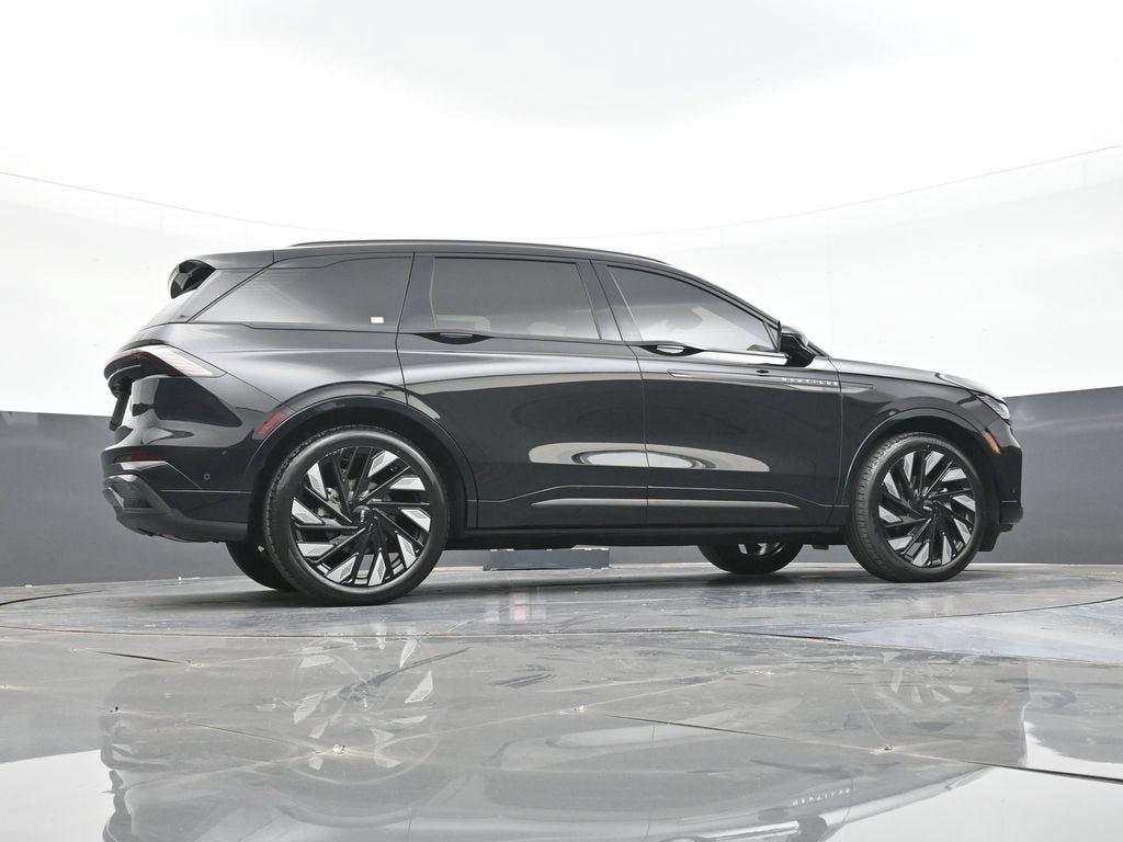 2024 Lincoln Nautilus Reserve