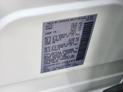 2025 Nissan Pathfinder SV
