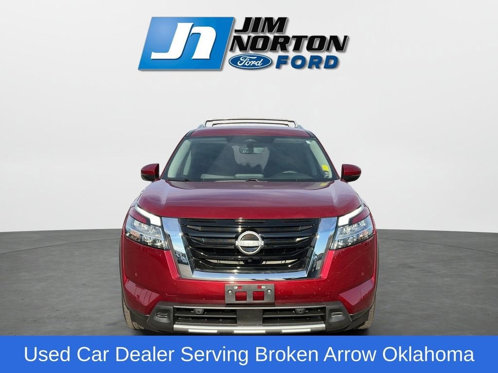 2024 Nissan Pathfinder SL
