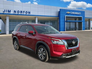 2024 Nissan Pathfinder SL