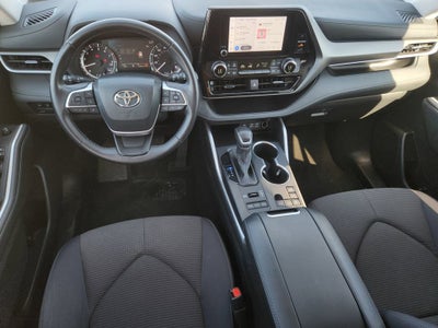 2024 Toyota Highlander LE