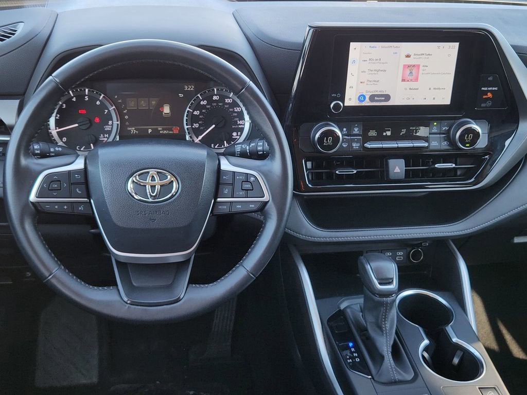 2024 Toyota Highlander LE