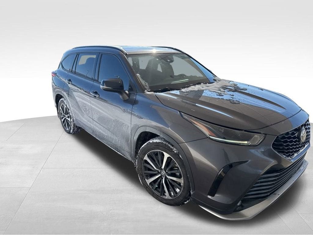 2022 Toyota Highlander XSE