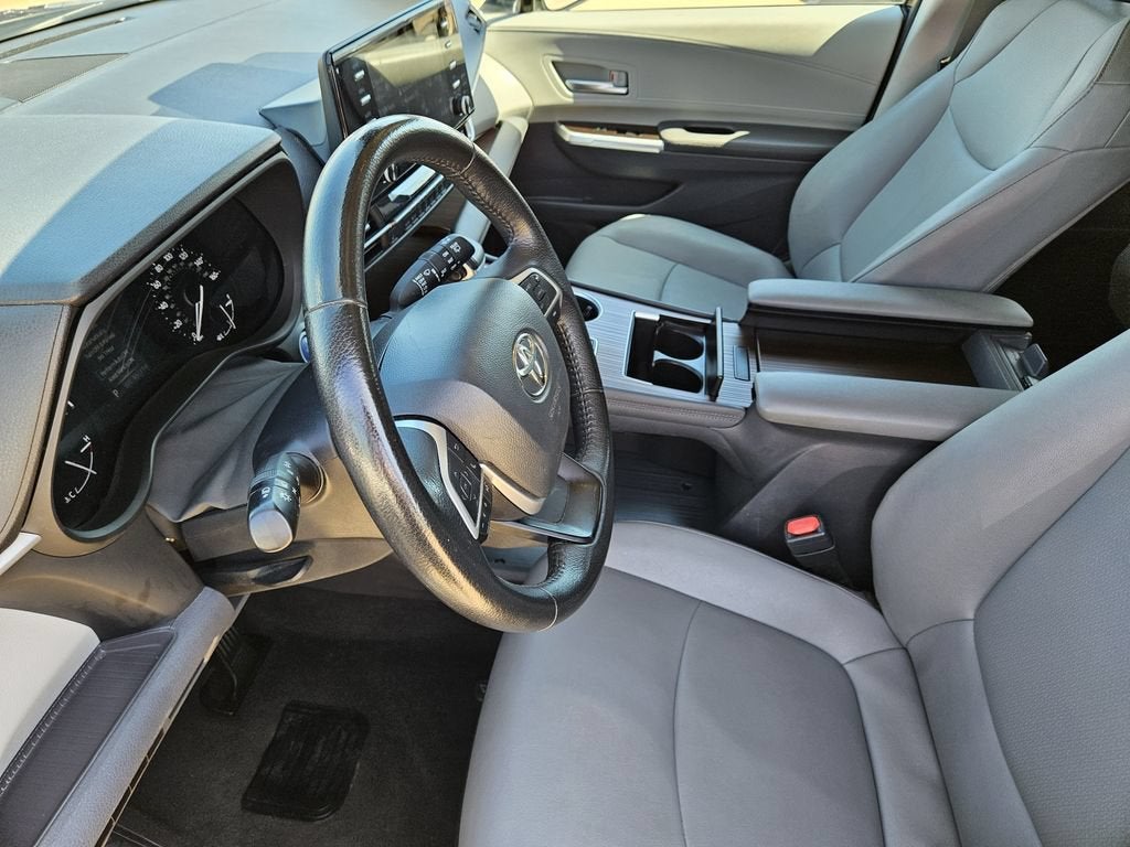 2024 Toyota Sienna XLE