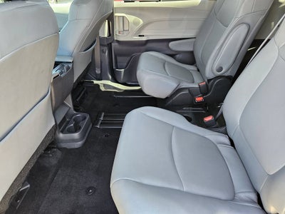 2024 Toyota Sienna XLE