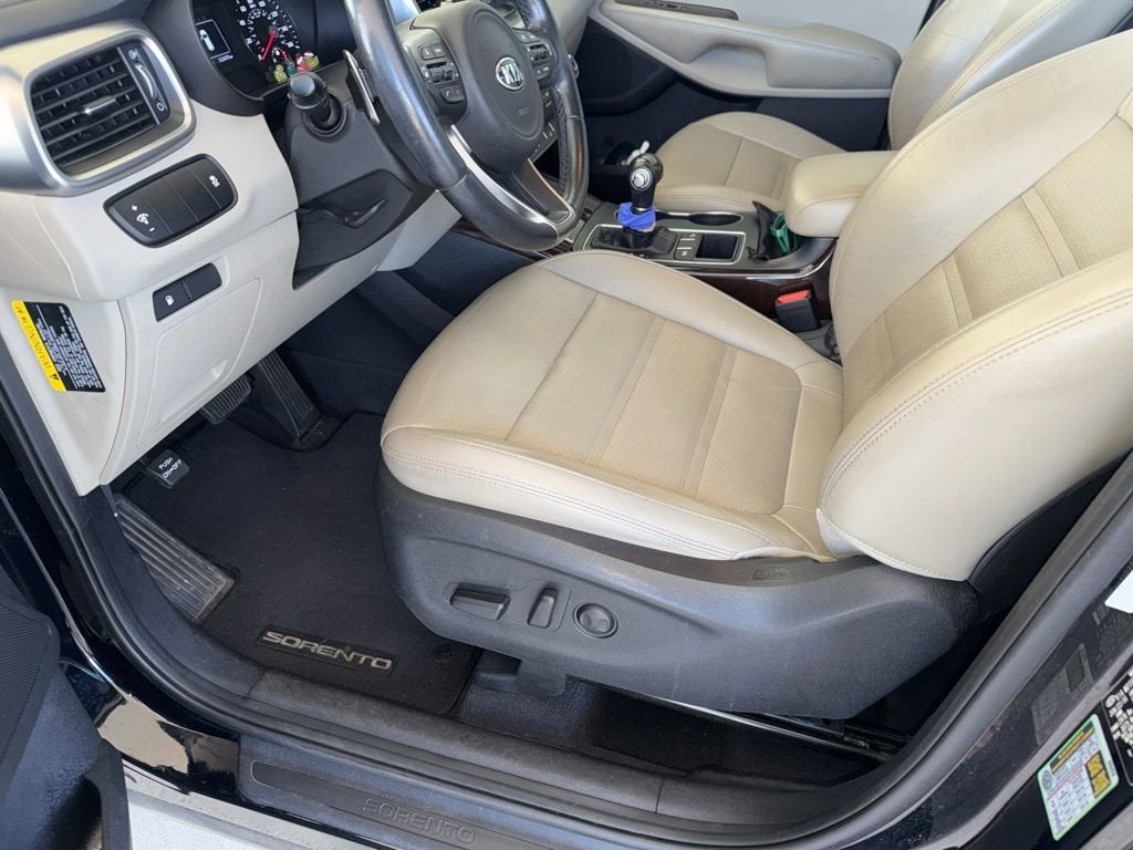 2017 Kia Sorento EX