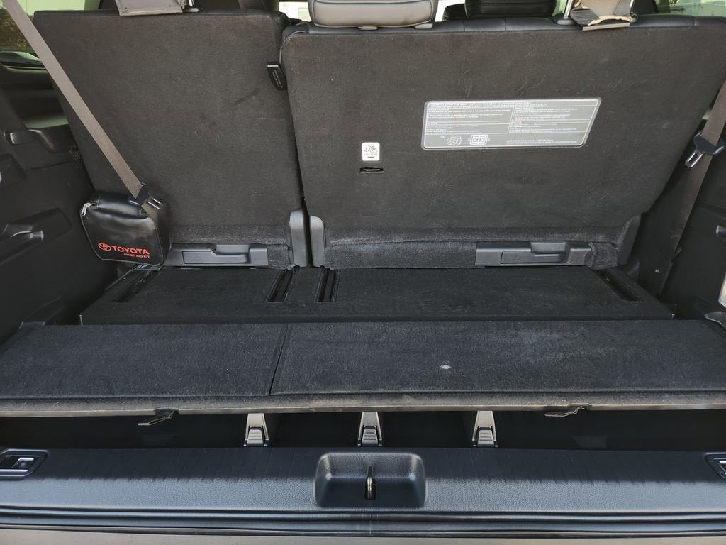 2024 Toyota Sequoia SR5