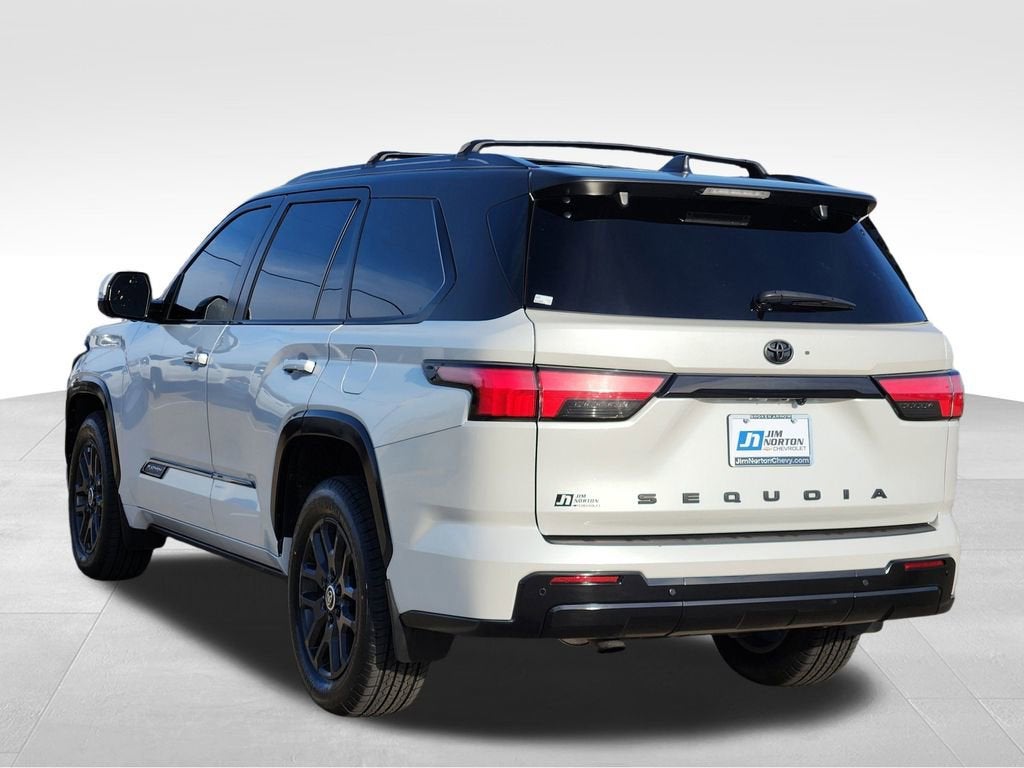 2024 Toyota Sequoia SR5