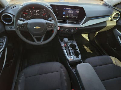 2025 Chevrolet Trax LS