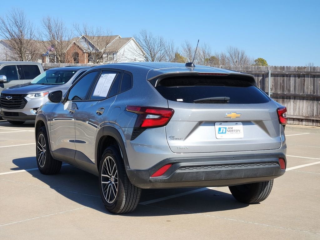2025 Chevrolet Trax LS