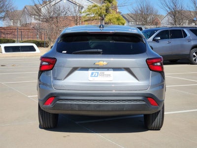 2025 Chevrolet Trax LS