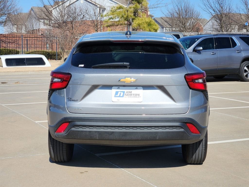 2025 Chevrolet Trax LS