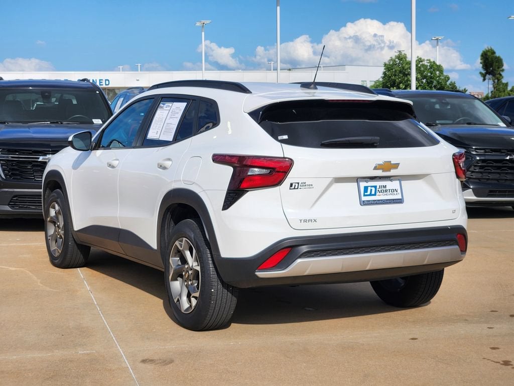 2025 Chevrolet Trax LT