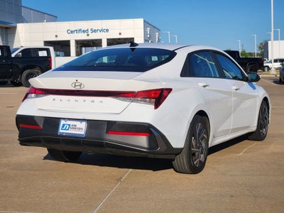 2024 Hyundai Elantra SEL