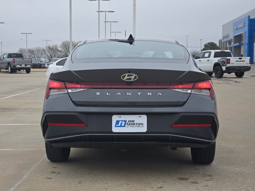 2024 Hyundai Elantra SEL