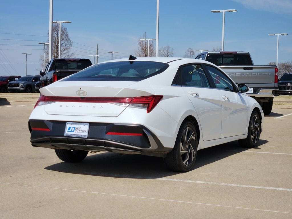2025 Hyundai Elantra SEL Convenience