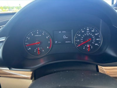 2017 Kia Cadenza Premium