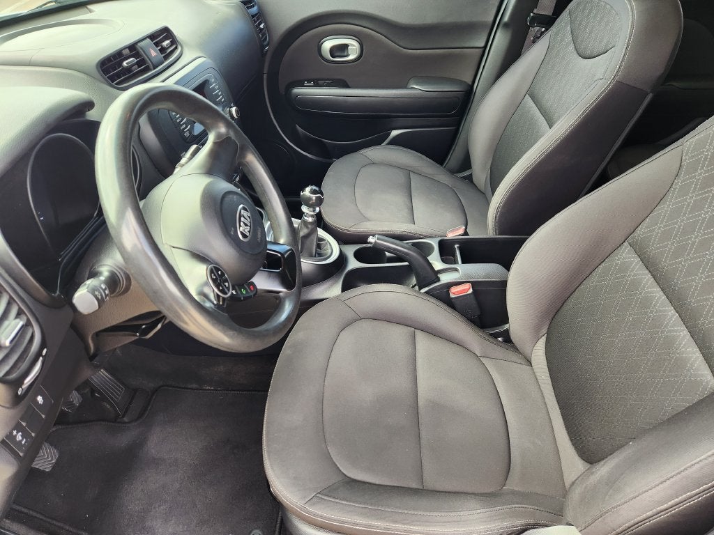 2016 Kia Soul Base