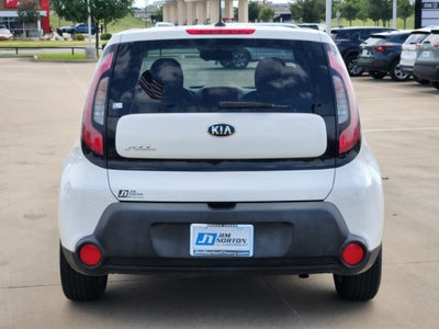 2016 Kia Soul Base
