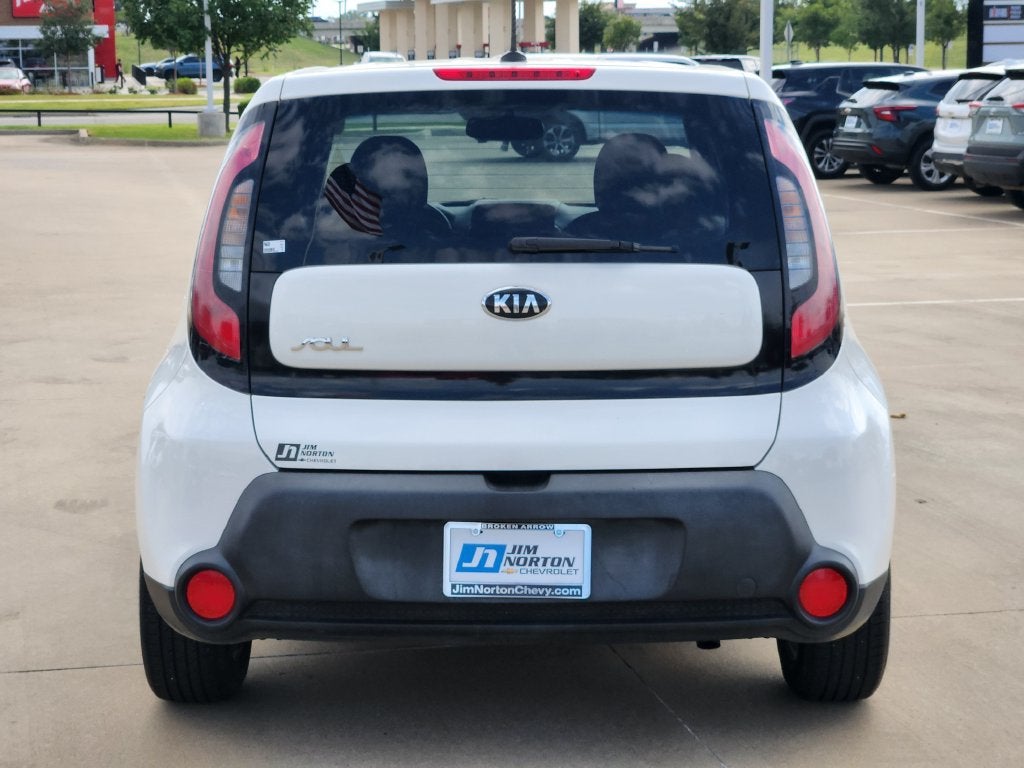 2016 Kia Soul Base