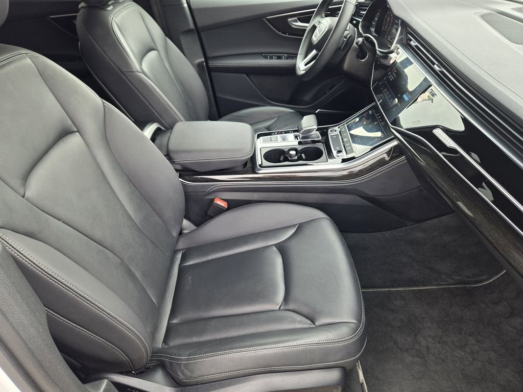 2025 Audi Q7 Premium Plus