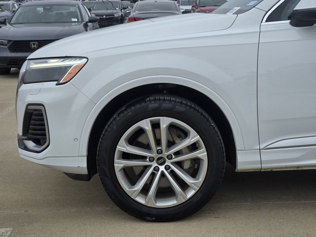 2025 Audi Q7 Premium Plus