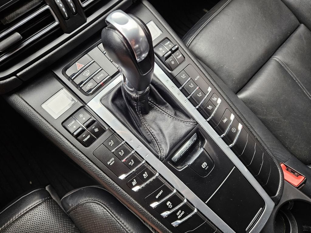 2020 Porsche Macan S