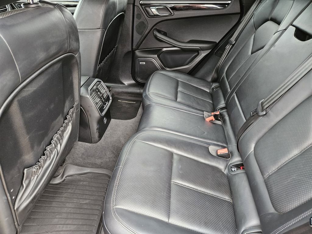 2020 Porsche Macan S