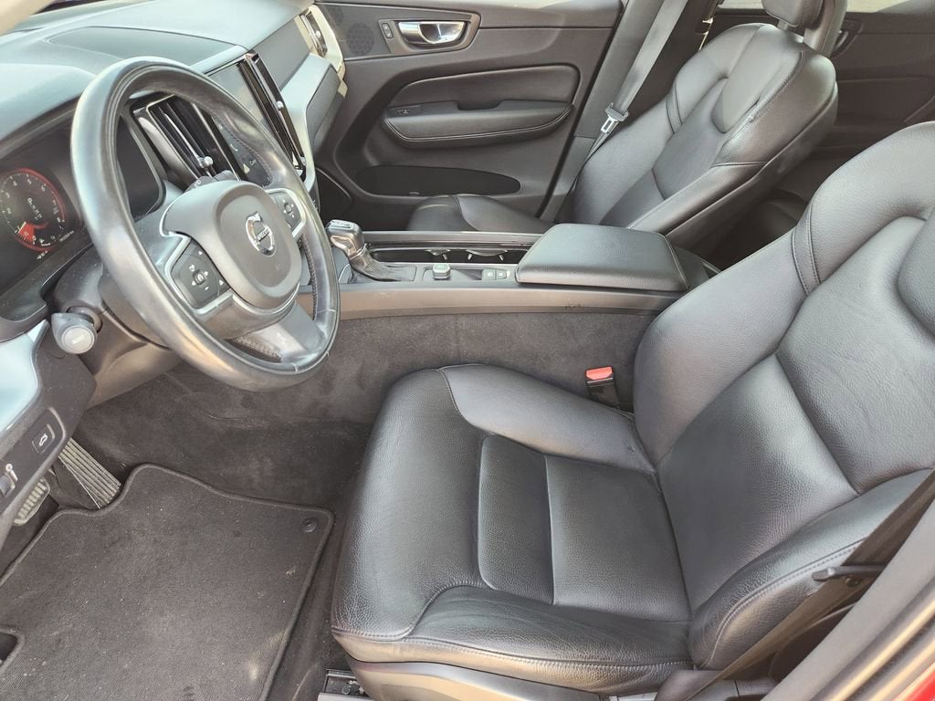 2018 Volvo XC60 Momentum