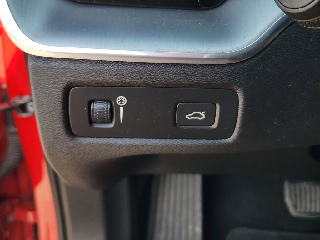 2018 Volvo XC60 Momentum