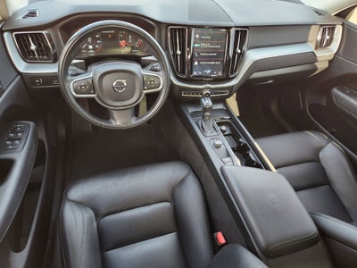 2018 Volvo XC60 Momentum