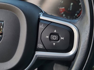 2018 Volvo XC60 Momentum