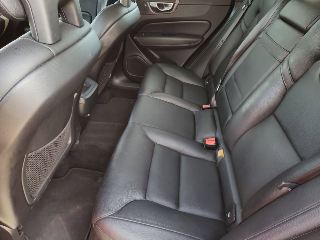 2018 Volvo XC60 Momentum